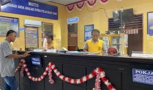 8B7DF711-07C0-46B6-894C-DF309423A7D9