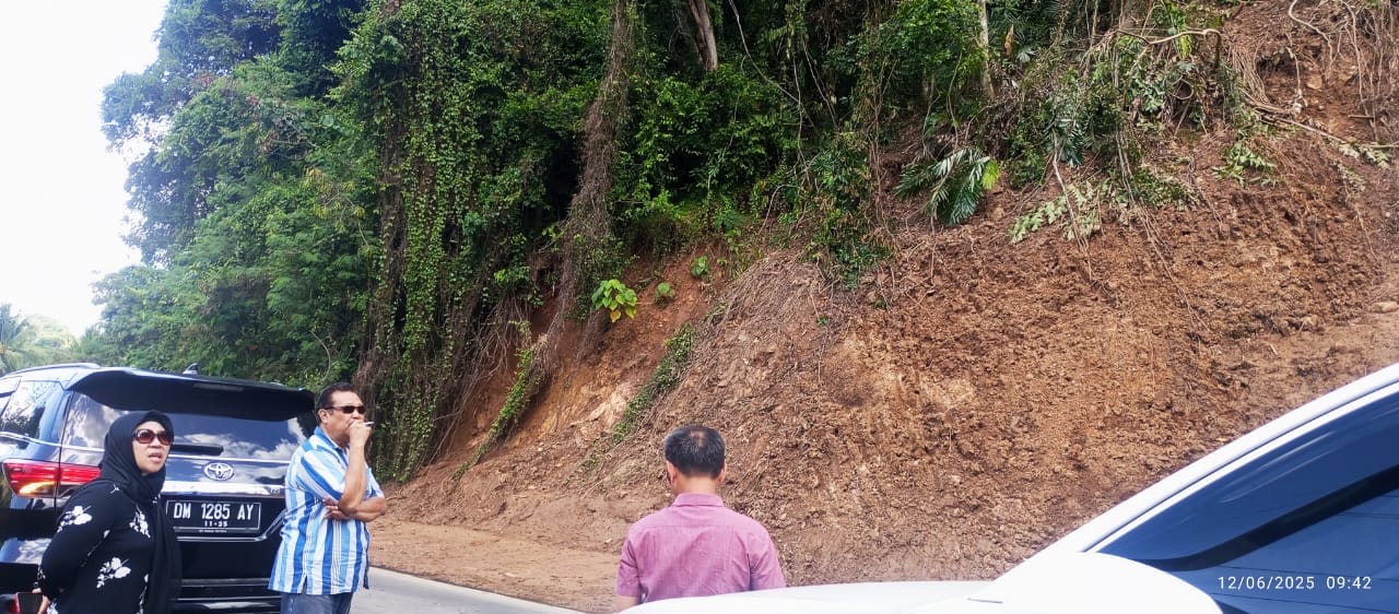 b527d798-b8d9-430e-a072-021a6f0137d0